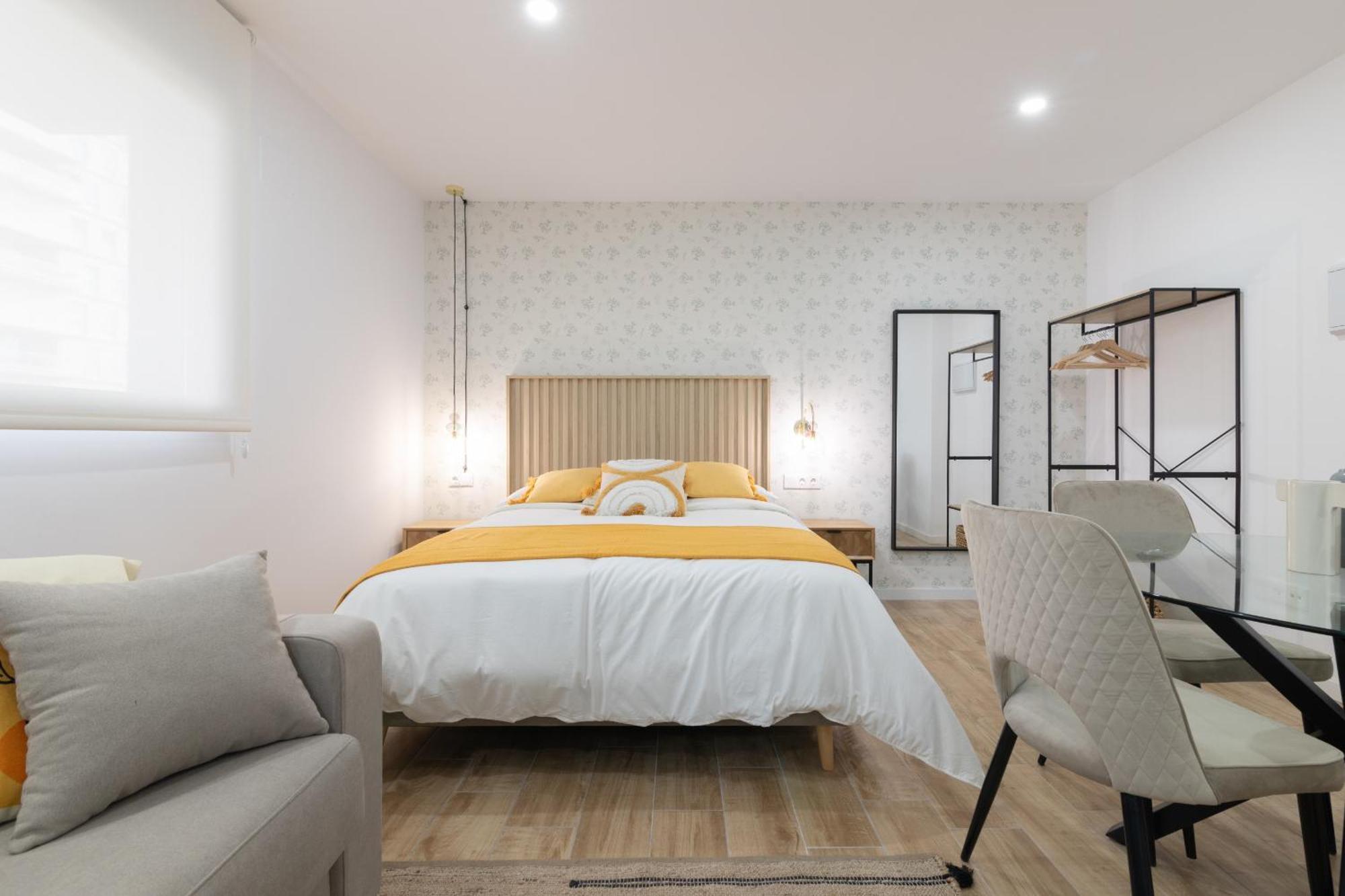 Dormforyou Arena Standard Valencia Exterior foto